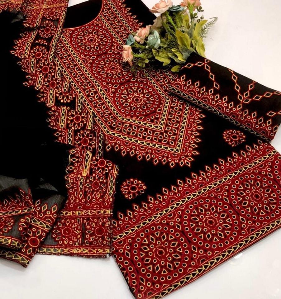 Unstiched 3 Pcs Lawn Balochi Tanka with 4 Side Border Dupatta with Multani Khusa