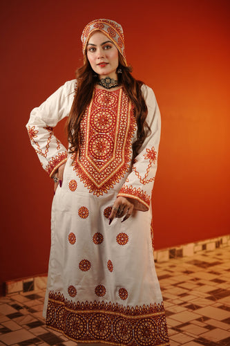 Unstiched 3 Pcs Lawn Balochi Tanka with 4 Side Border Dupatta with Multani Khusa