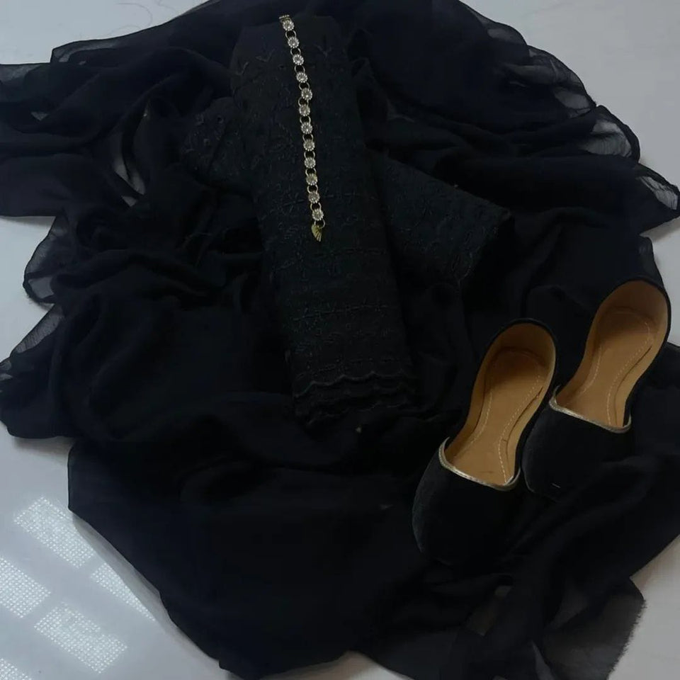Muharram Special Chiken Embroided 3pc Dresses With Free Khussa 😍